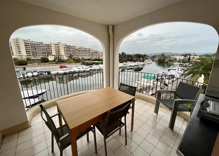 Studio moderne - Port de Mandelieu - Proche Mer