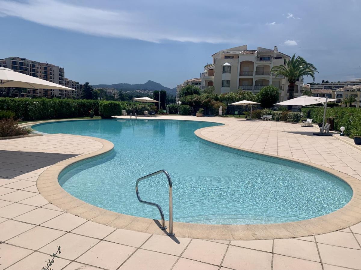 Moderne - Port De - Proche Hébergement de vacances